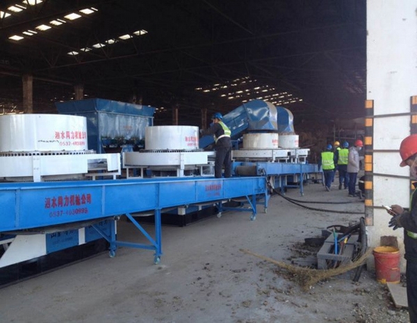 稭稈(gan)壓塊機組